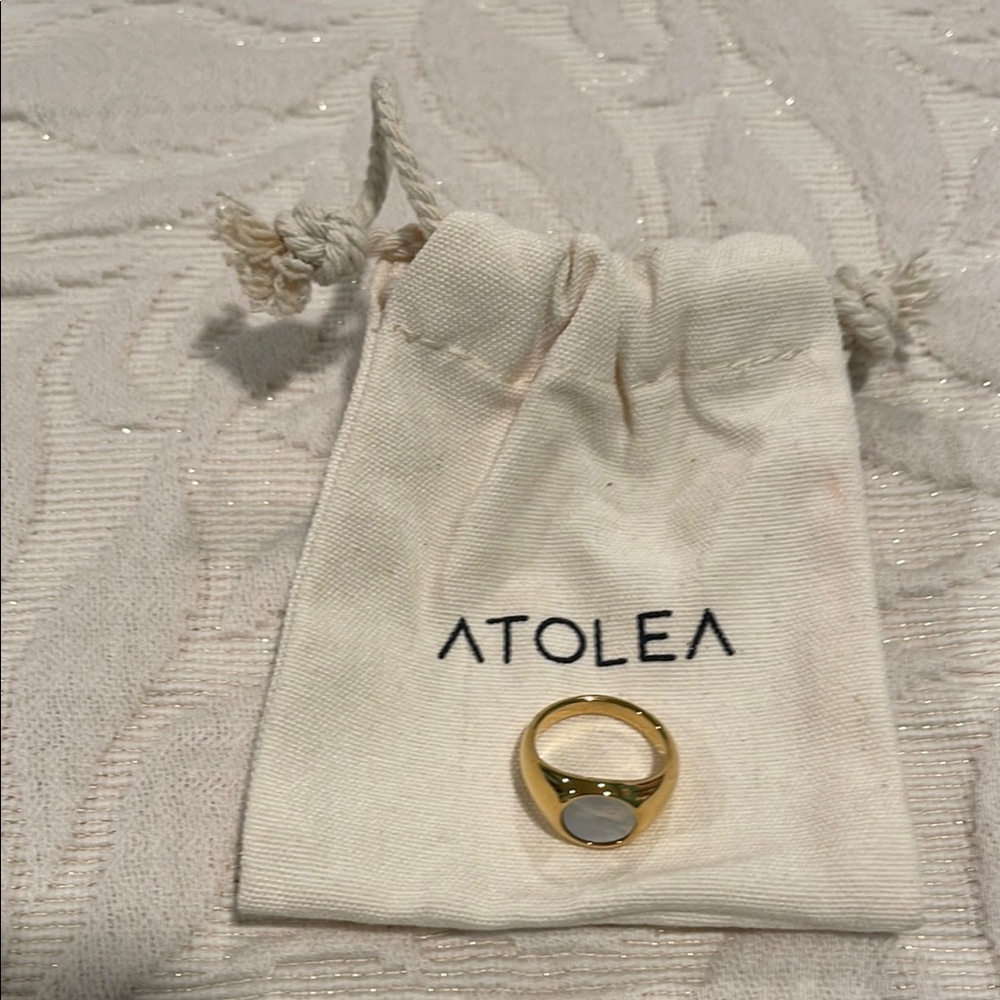New Waterproof Mother of Pearl Ring